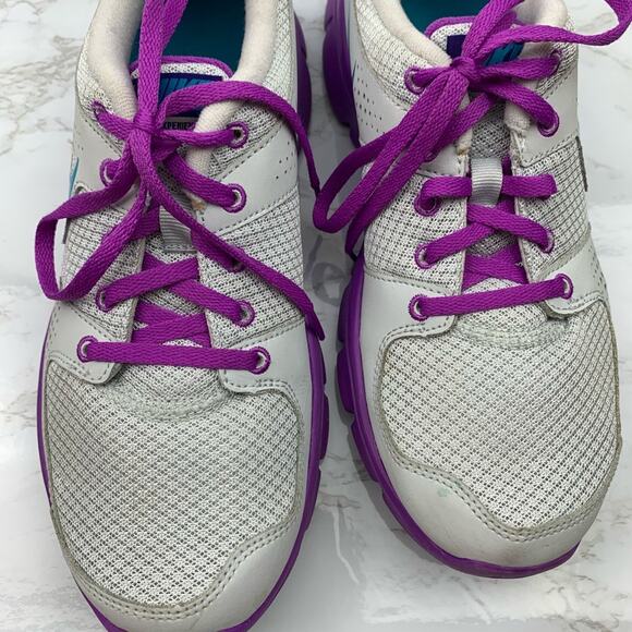 Nike Sneakers Size 8.5 - Picture 4 of 7